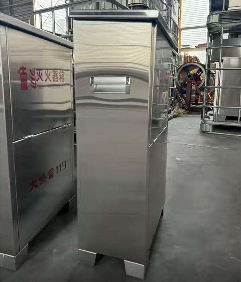 5公斤不锈钢灭火器箱实拍 5公斤不锈钢灭火器箱实拍