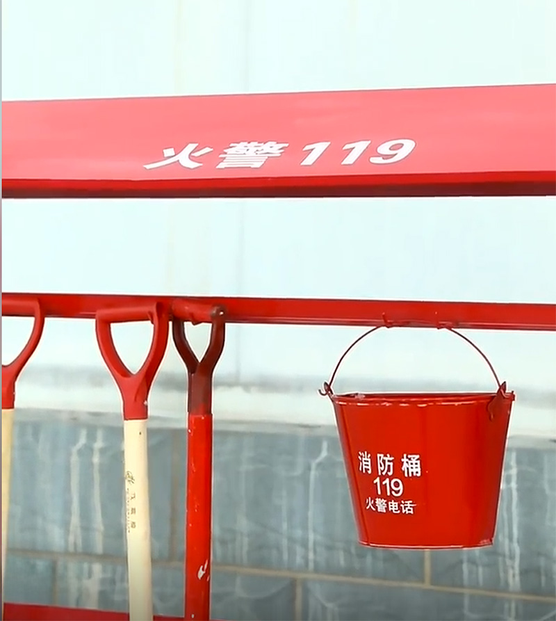 消防钩桶锹斧 消防钩桶锹斧