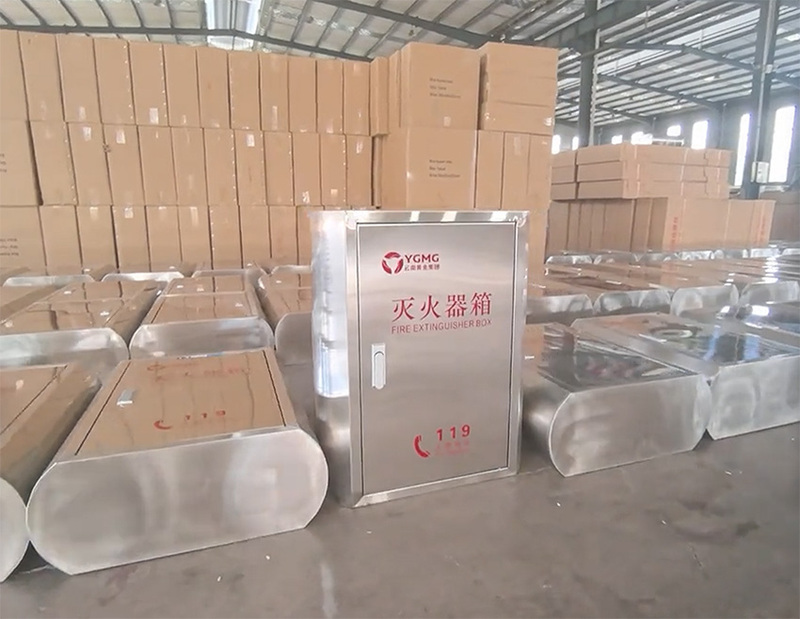 圆角灭火器箱库房实拍 圆角灭火器箱库房实拍