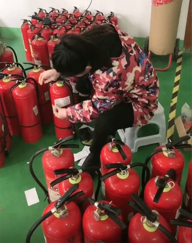 年检合格贴维修合格证